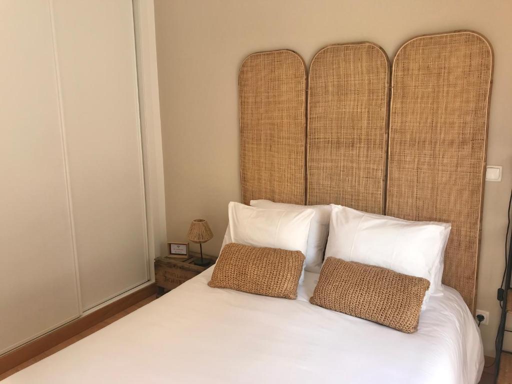 Cosy room with bathroom and private access room 2